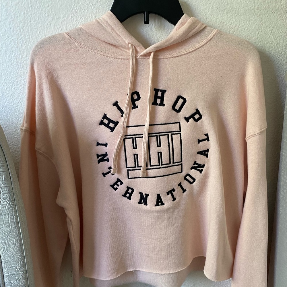 Cropped pink hip hop International Hoodie